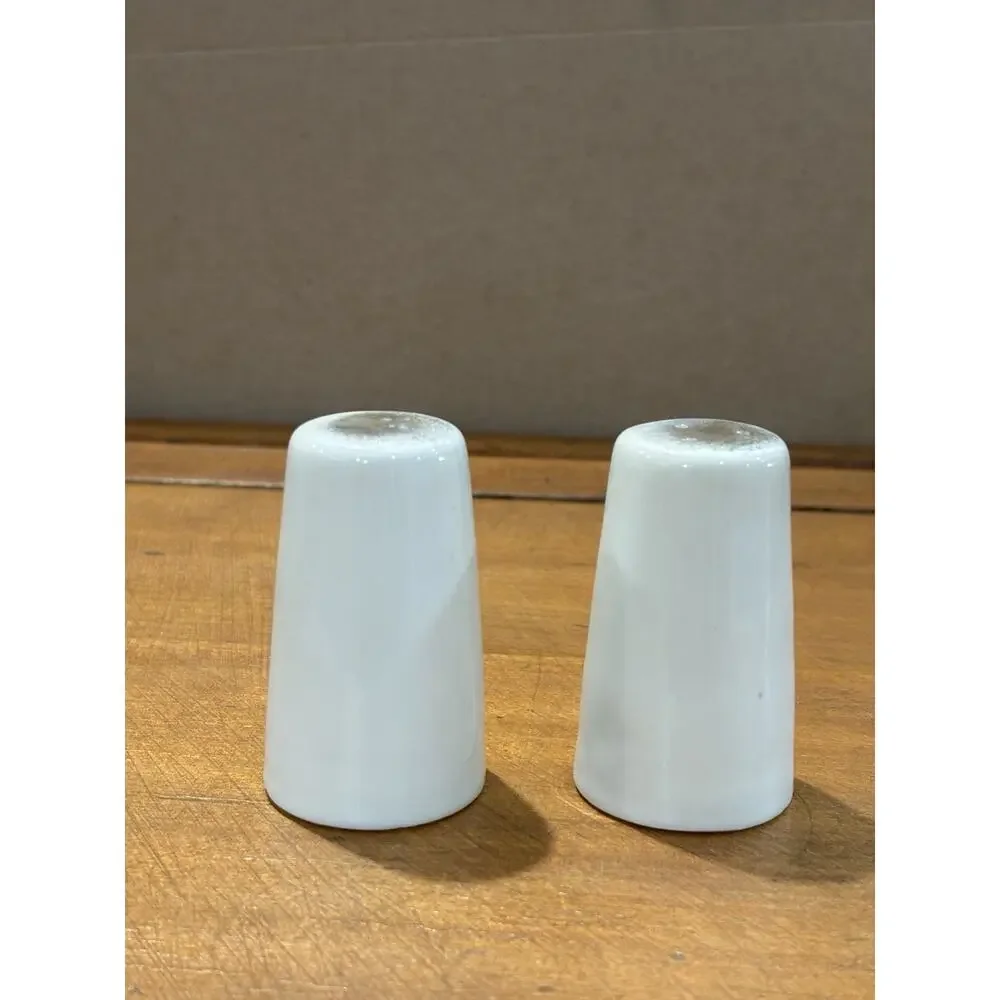 Vintage Hershey's Milk Glass Salt & Pepper Shakers Chocolate Cake Advertising